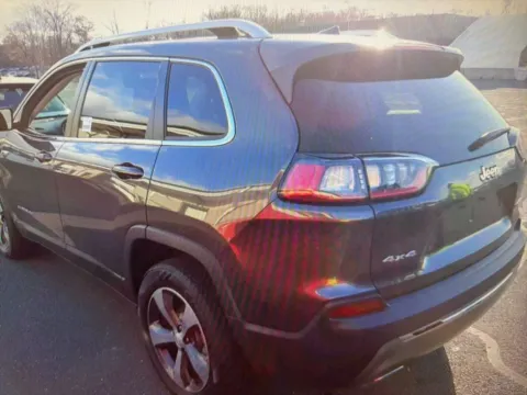 Photos of 2019 Jeep Cherokee Limited for sale in Salem, MA at CarFive Salem, MA