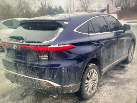 More photos of 2022 Toyota Venza Limited at CarFive Salem, MA, MA