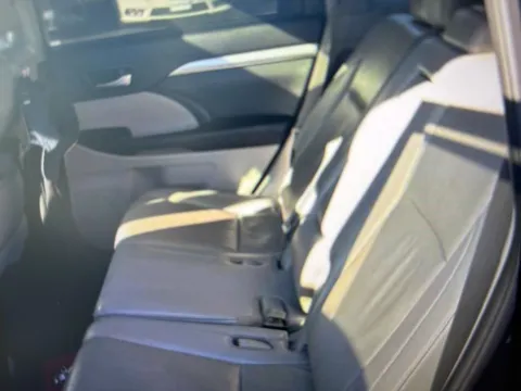 More photos of 2019 Toyota Highlander XLE at CarFive Salem, MA, MA