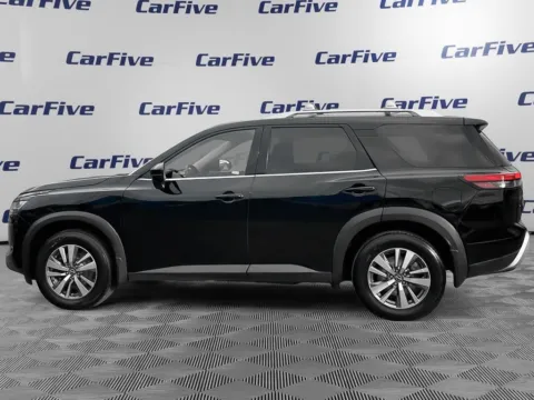 Photos of 2023 Nissan Pathfinder SL for sale in Salem, MA at CarFive Salem, MA