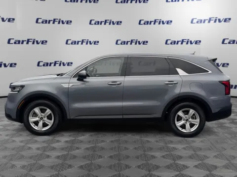 Photos of 2022 Kia Sorento LX for sale in Salem, MA at CarFive Salem, MA