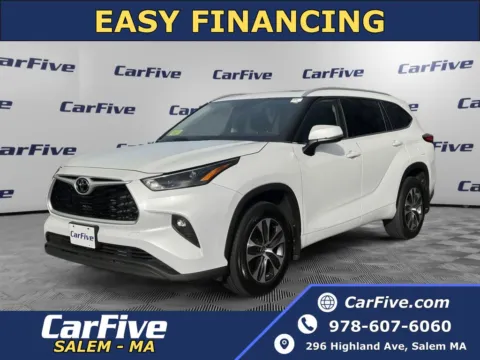 Green 2022 Toyota Highlander XLE for sale in Salem, MA