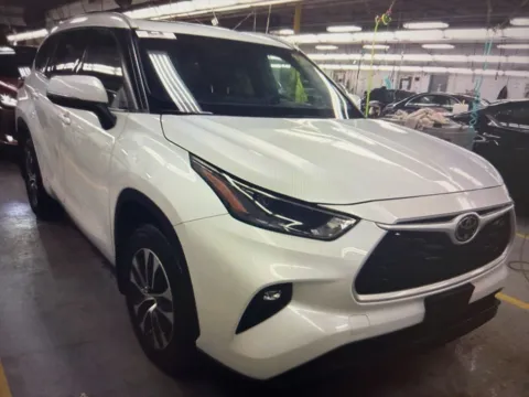 Another view of 2022 Toyota Highlander XLE for sale in Salem, MA at CarFive Salem, MA