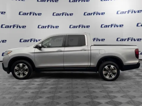 Photos of 2017 Honda Ridgeline RTL for sale in Salem, MA at CarFive Salem, MA