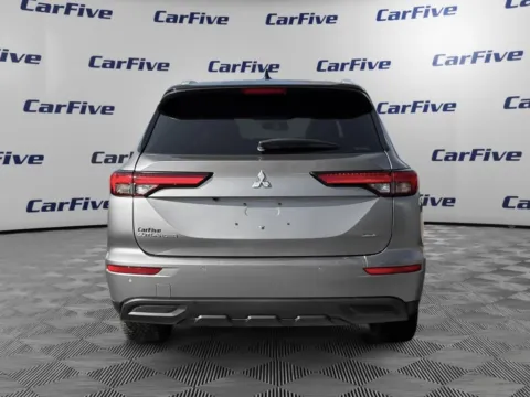 More photos of 2023 Mitsubishi Outlander SEL at CarFive Salem, MA, MA