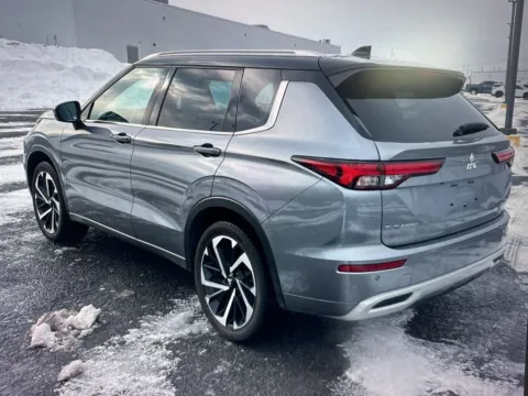 Another view of 2023 Mitsubishi Outlander SEL for sale in Salem, MA at CarFive Salem, MA