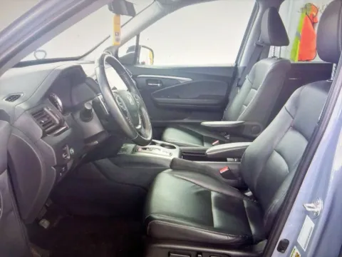 More photos of 2023 Honda Ridgeline RTL at CarFive Salem, MA, MA