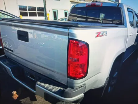 More photos of 2018 Chevrolet Colorado Z71 at CarFive Salem, MA, MA