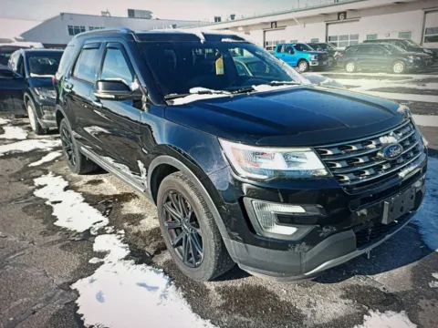 Another view of 2017 Ford Explorer Limited for sale in Salem, MA at CarFive Salem, MA