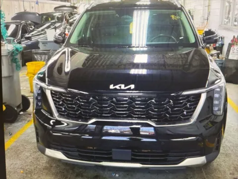 Photos of 2024 Kia Sorento S for sale in Salem, MA at CarFive Salem, MA