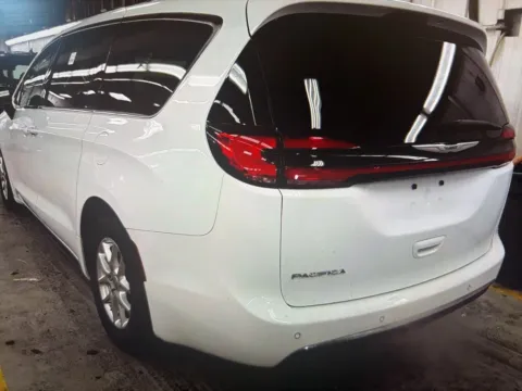 Another view of 2023 Chrysler Pacifica Touring L for sale in Salem, MA at CarFive Salem, MA