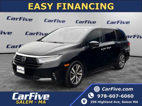 Black 2022 Honda Odyssey Touring for sale in Salem, MA