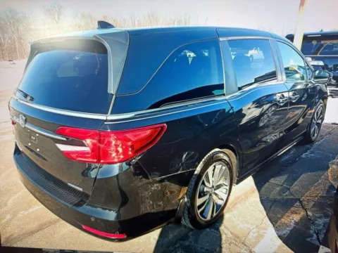 More photos of 2022 Honda Odyssey Touring at CarFive Salem, MA, MA