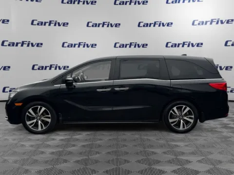 Photos of 2022 Honda Odyssey Touring for sale in Salem, MA at CarFive Salem, MA