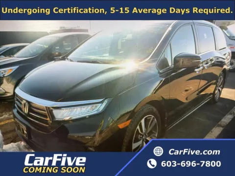 Black 2022 Honda Odyssey Touring for sale in Salem, MA