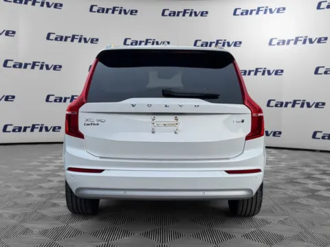 More photos of 2022 Volvo XC90 T6 Momentum at CarFive Salem, MA, MA