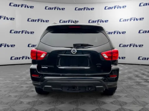 More photos of 2020 Nissan Pathfinder SL at CarFive Salem, MA, MA