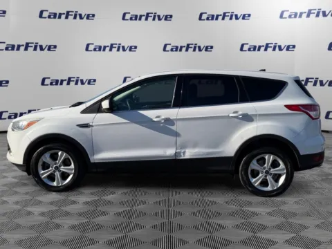 Photos of 2014 Ford Escape SE for sale in Salem, MA at CarFive Salem, MA