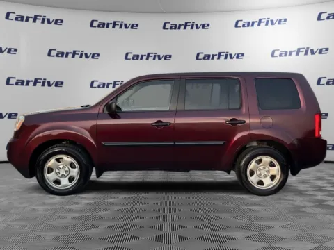 Photos of 2013 Honda Pilot LX for sale in Salem, MA at CarFive Salem, MA