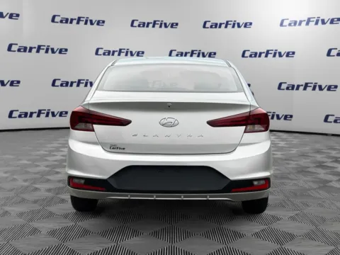 More photos of 2019 Hyundai Elantra SE at CarFive Salem, MA, MA