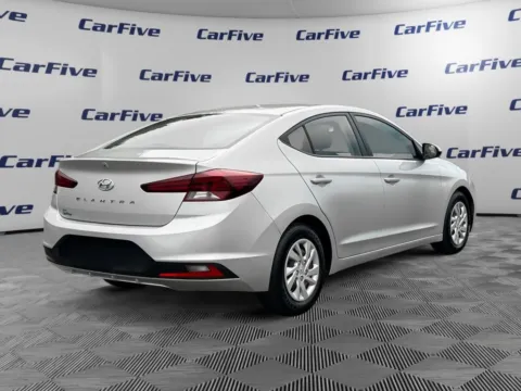 More photos of 2019 Hyundai Elantra SE at CarFive Salem, MA, MA