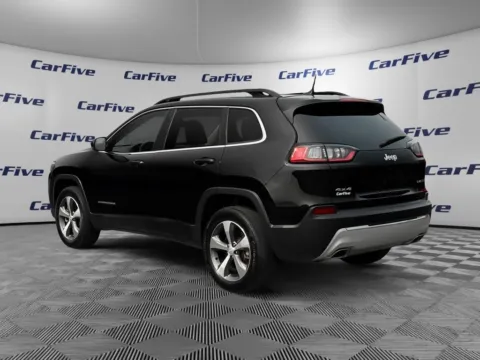 Another view of 2022 Jeep Cherokee Limited for sale in Salem, MA at CarFive Salem, MA