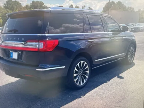 More photos of 2021 Lincoln Navigator Reserve at CarFive Salem, MA, MA