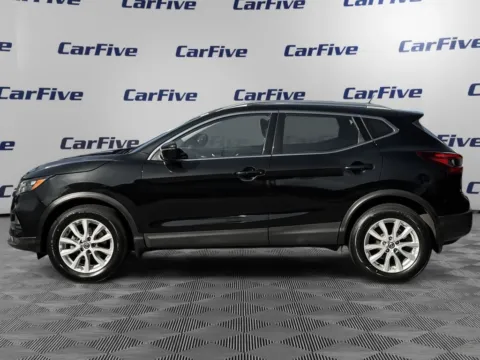 Photos of 2020 Nissan Rogue Sport SV for sale in Salem, MA at CarFive Salem, MA
