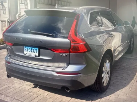 More photos of 2021 Volvo XC60 T5 Momentum at CarFive Salem, MA, MA