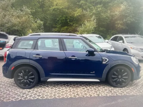 More photos of 2017 MINI Cooper S Countryman at CarFive Salem, MA, MA