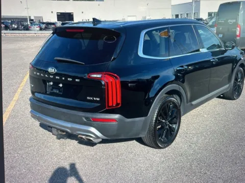 More photos of 2021 Kia Telluride SX at CarFive Salem, MA, MA