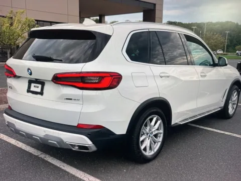 More photos of 2019 BMW X5 xDrive40i at CarFive Salem, MA, MA
