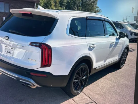 More photos of 2020 Kia Telluride SX at CarFive Salem, MA, MA