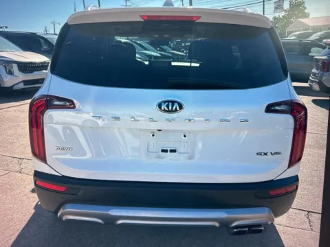 More photos of 2020 Kia Telluride SX at CarFive Salem, MA, MA