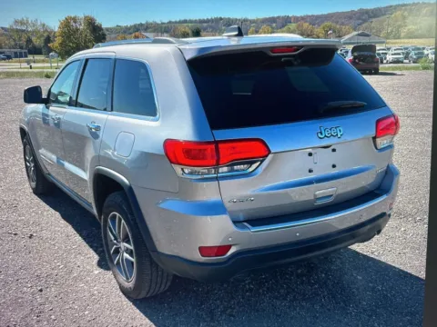 Another view of 2017 Jeep Grand Cherokee Limited for sale in Salem, MA at CarFive Salem, MA