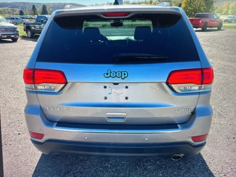 More photos of 2017 Jeep Grand Cherokee Limited at CarFive Salem, MA, MA
