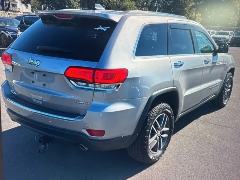 More photos of 2018 Jeep Grand Cherokee Limited at CarFive Salem, MA, MA