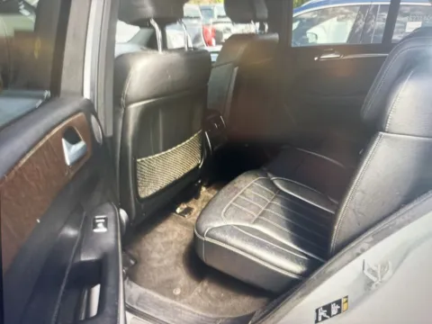 More photos of 2018 Mercedes-Benz GLE 350 at CarFive Salem, MA, MA