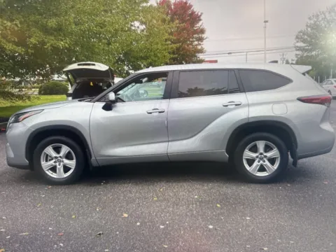 Photos of 2023 Toyota Highlander L for sale in Salem, MA at CarFive Salem, MA