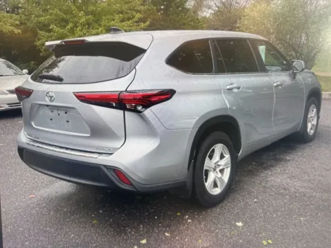 More photos of 2023 Toyota Highlander L at CarFive Salem, MA, MA