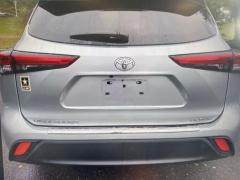 More photos of 2023 Toyota Highlander L at CarFive Salem, MA, MA