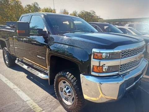 Photos of 2019 Chevrolet Silverado 2500HD Work Truck for sale in Salem, MA at CarFive Salem, MA