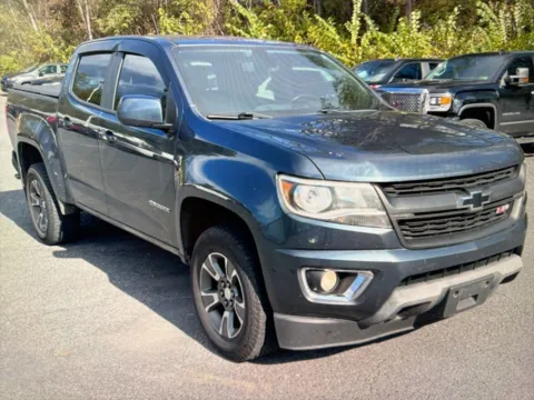More photos of 2020 Chevrolet Colorado Z71 at CarFive Salem, MA, MA