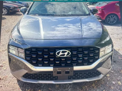 More photos of 2023 Hyundai Santa Fe SEL at CarFive Salem, MA, MA