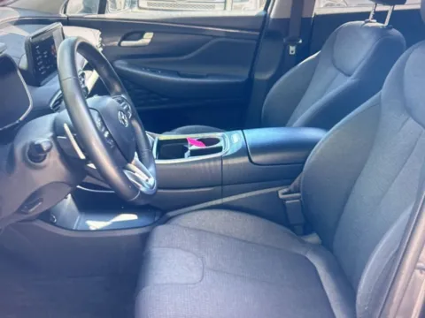 More photos of 2023 Hyundai Santa Fe SEL at CarFive Salem, MA, MA