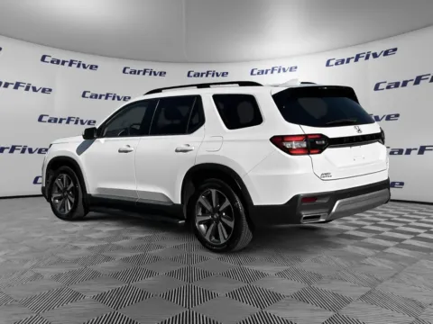 Another view of 2025 Honda Pilot Elite for sale in Salem, MA at CarFive Salem, MA