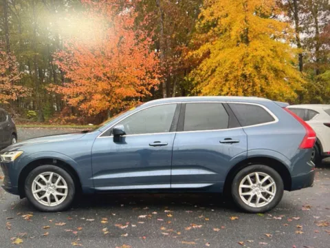 Photos of 2020 Volvo XC60 T5 Momentum for sale in Salem, MA at CarFive Salem, MA