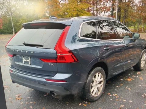More photos of 2020 Volvo XC60 T5 Momentum at CarFive Salem, MA, MA