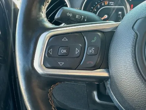 More photos of 2021 Jeep Gladiator High Altitude at Diamond Jim Motor Cars, WI