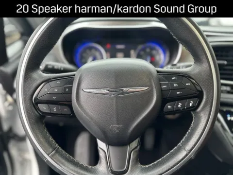 More photos of 2020 Chrysler Pacifica Limited at Diamond Jim Motor Cars, WI